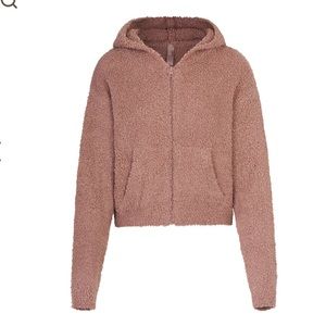 Skims cozy set top is L pants are S/M